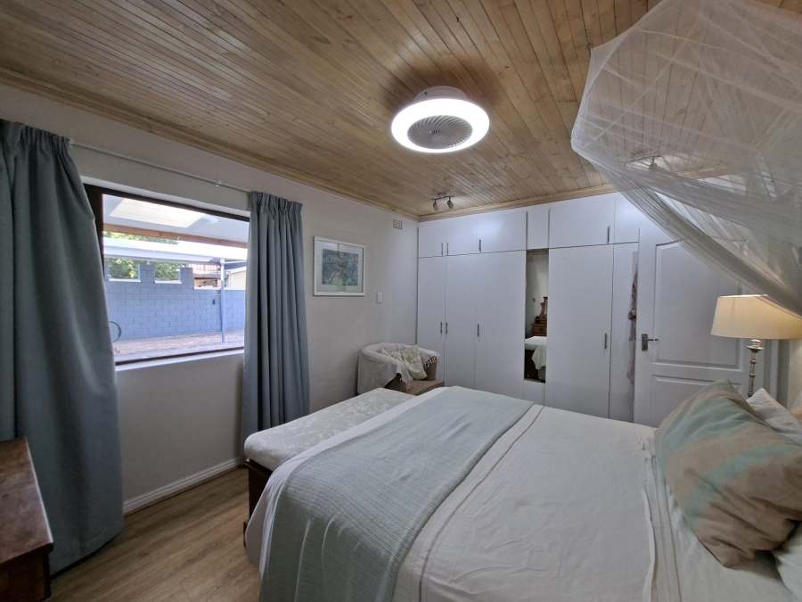 4 Bedroom Property for Sale in Pringle Bay Western Cape